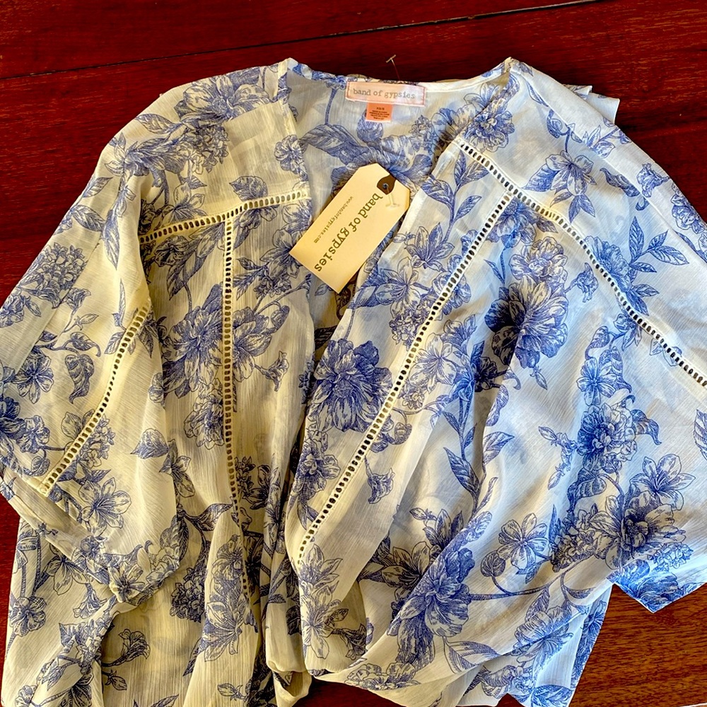 Band of Gypsies NWT Kimono Duster XS S  Floral Sheer